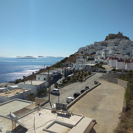 Апартаменты Θέαστρον - Theastron House With Great View In Chora Pera Gyalos Экстерьер фото